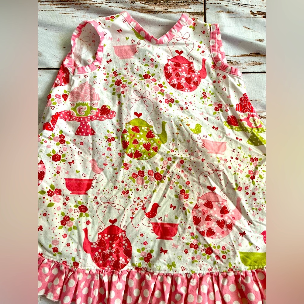 🍓Handmade☕️ by Etsy maker J. Marie 2 piece outfit featuring strawberries and tea - Picture 2 of 11
